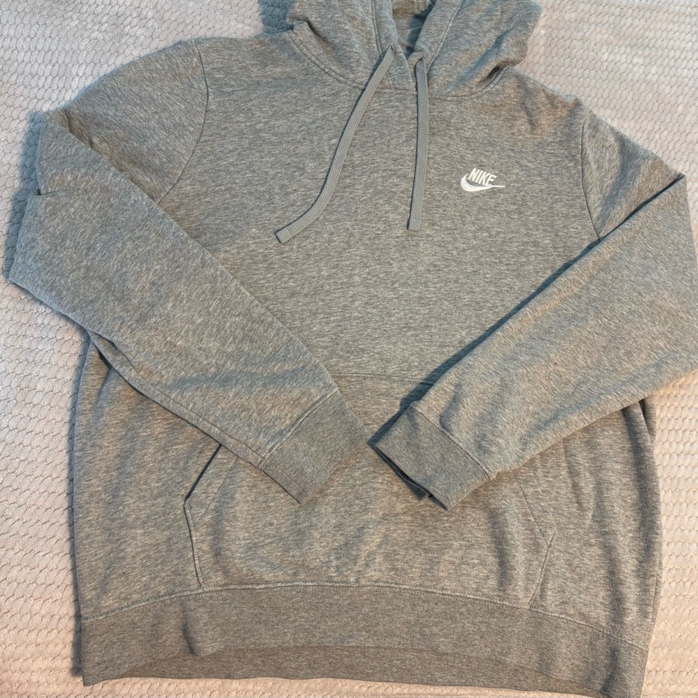 Nike Men's Gray Hoodie